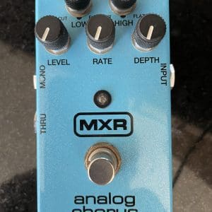 Pedal de Guitarra Análogo Chorus MXR M234
