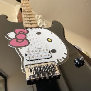 Fender Squier StratoCaster Hello Kitty