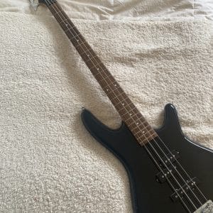 Bajo Ibanez GSR200 Usado