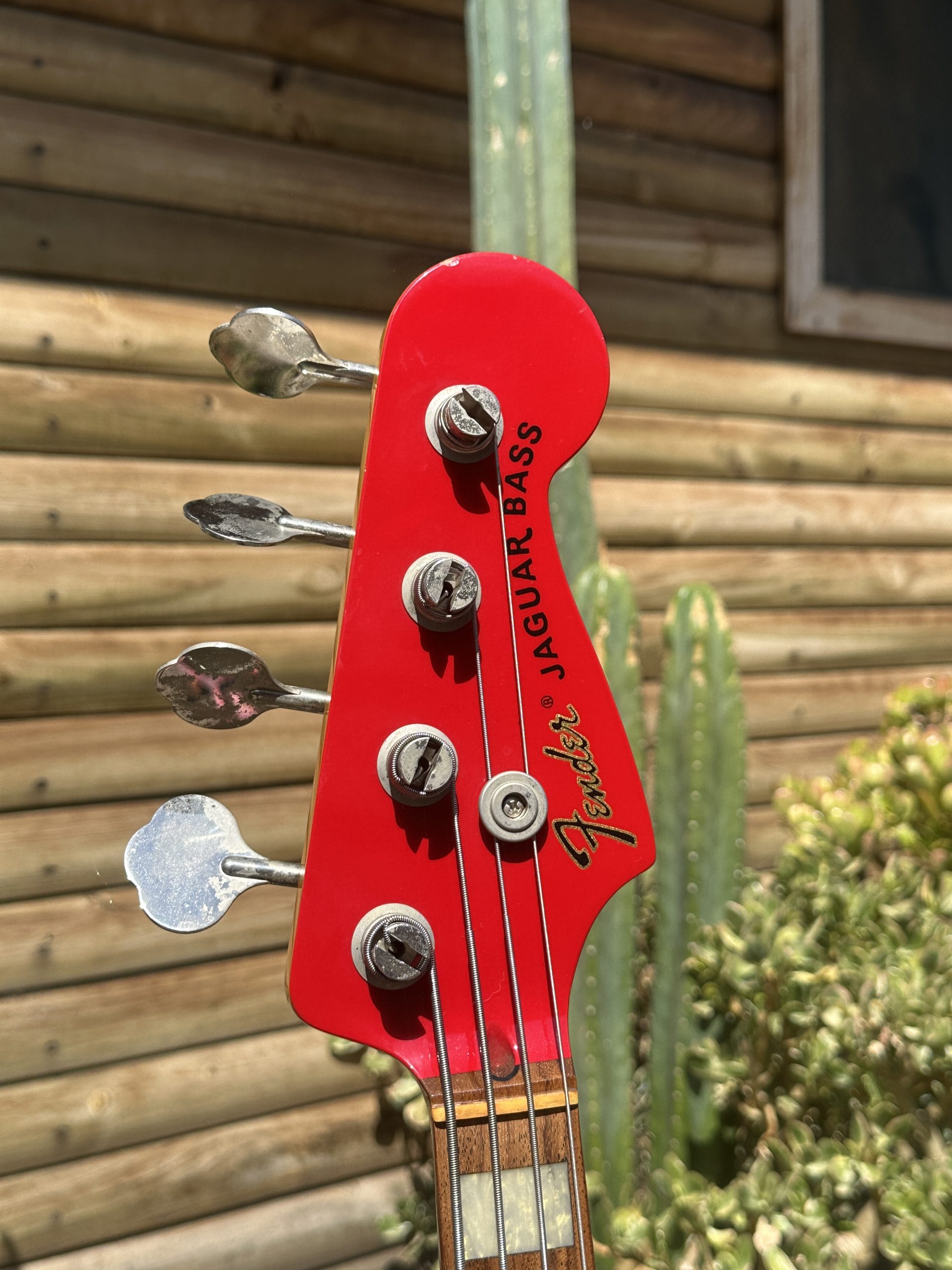 Fender Jaguar Bass Crafted in Japan (activo/pasivo) - Imagen 10