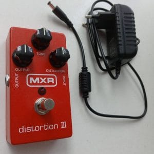 Pedal MXR Distortion III más Transformador