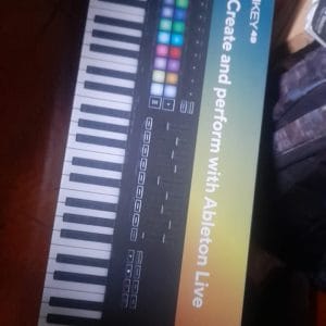 TECLADO LAUNCHKEY 49 MK3 NOVATION