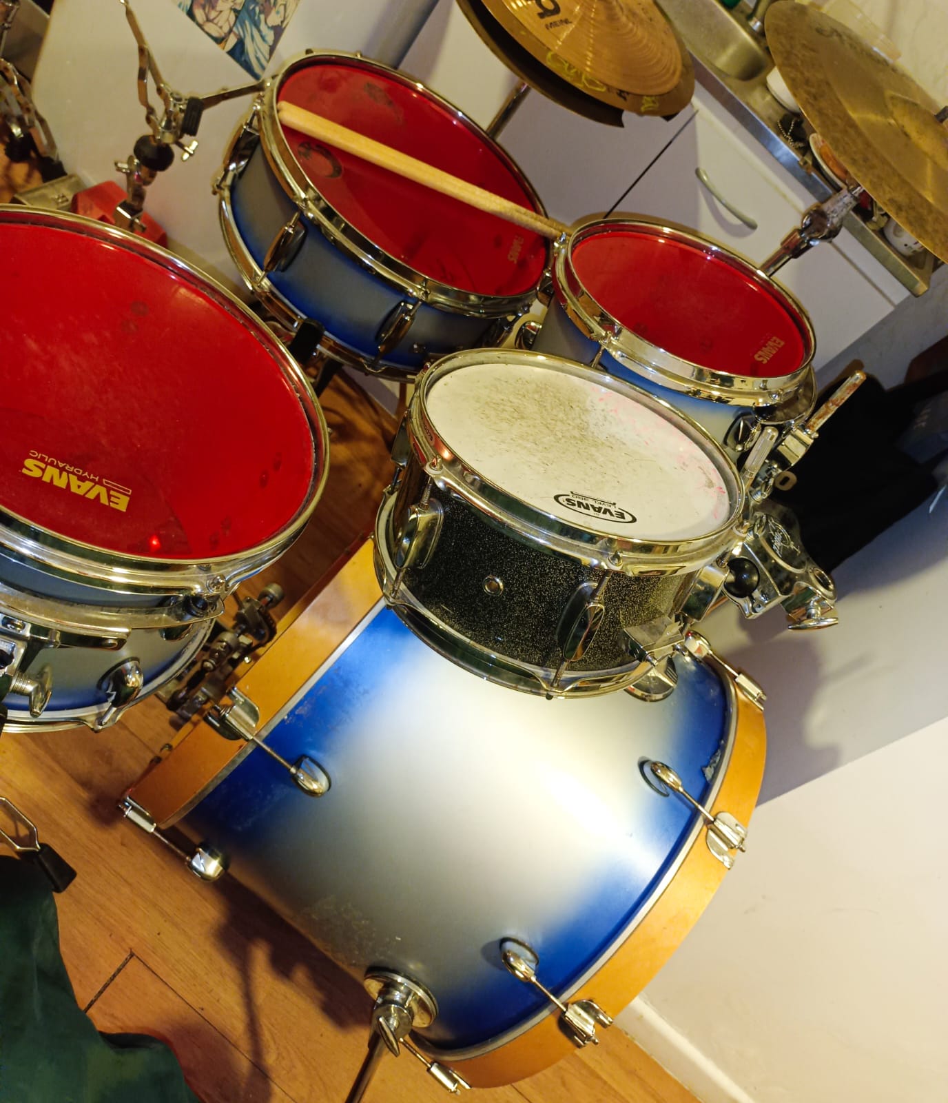 URGENTE!!TODO JUNTO! Gretsch Blue Birch Especial Edition + ATRILES 📍PUNTA ARENAS $550.000 - Imagen 13