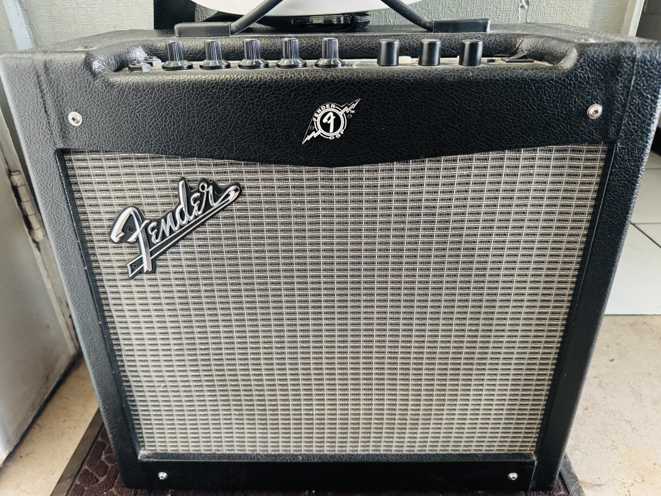 Pack Guitarra Ibanez RG 350DXZ + Amplificador Fender + Funda + Cable jack - Imagen 6