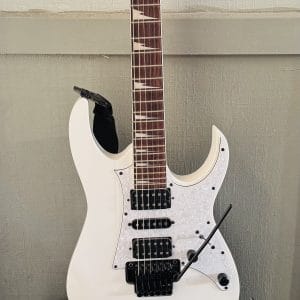 Pack Guitarra Ibanez RG 350DXZ + Amplificador Fender + Funda + Cable jack