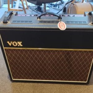 Amplificador de Guitarra Vox AC30C2 – Excelente estado – Solo venta